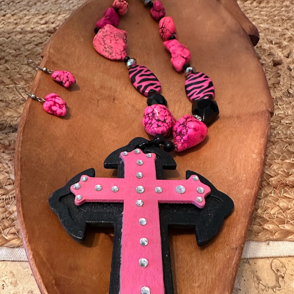 Pink and Black Cross Necklace Set